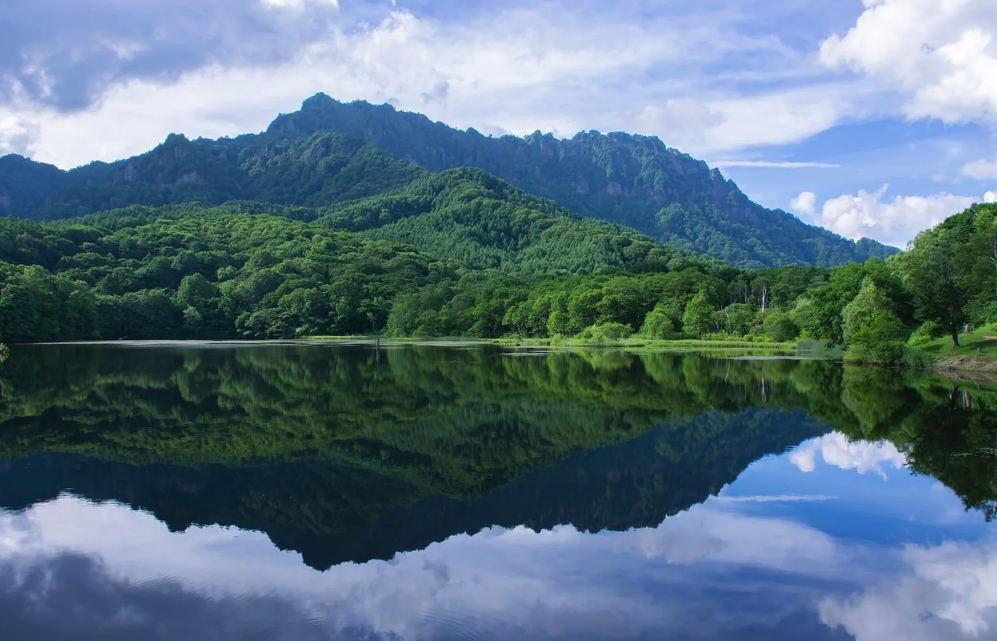 鏡池の画像